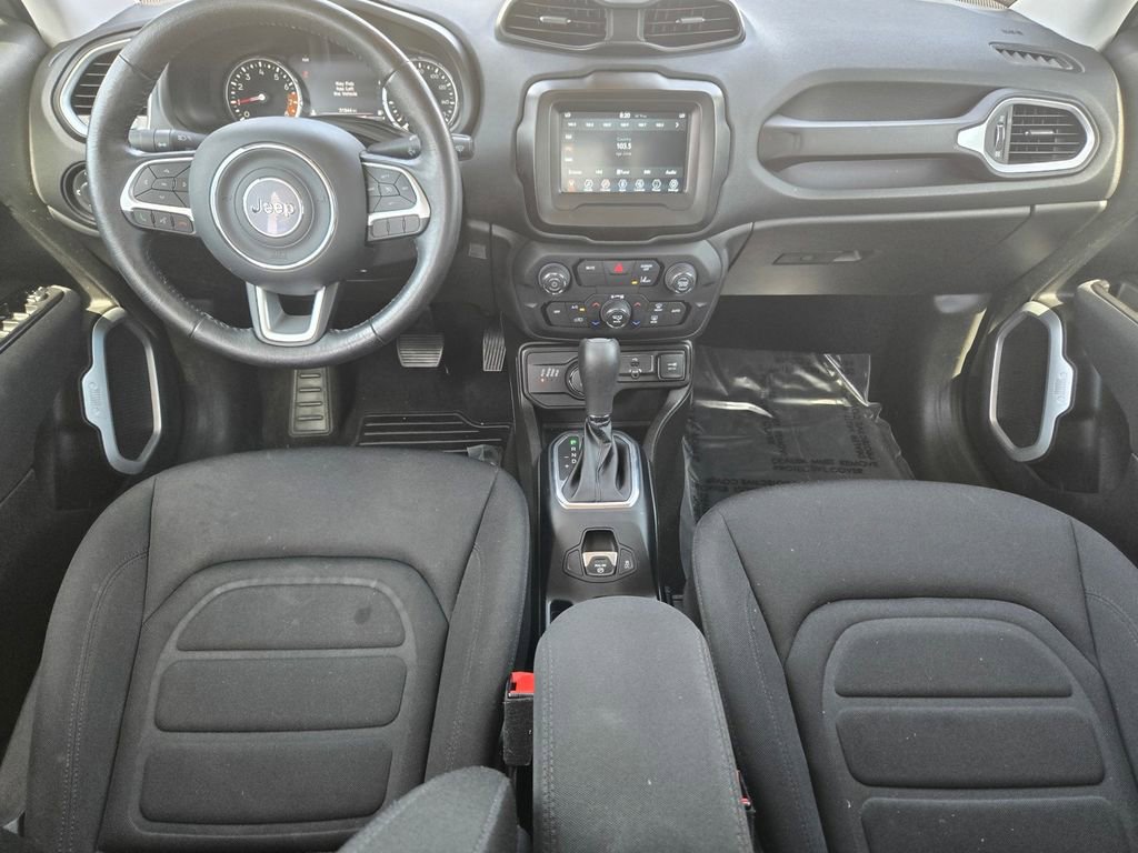 Used 2021 Jeep Renegade Latitude w/ Convenience Group AWD/4WD image 11
