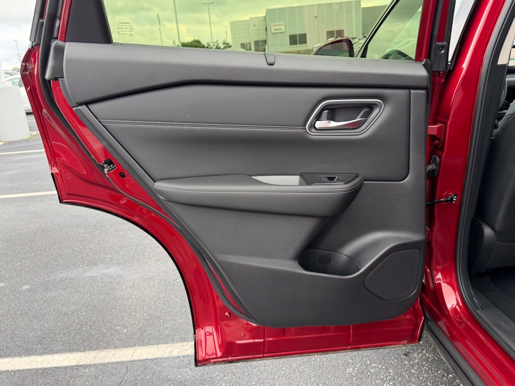 New 2026 Nissan Rogue Platinum AWD/4WD image 54