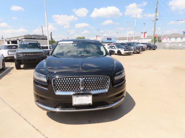 Certified 2023 Lincoln Nautilus AWD w/ Premium Package image 4
