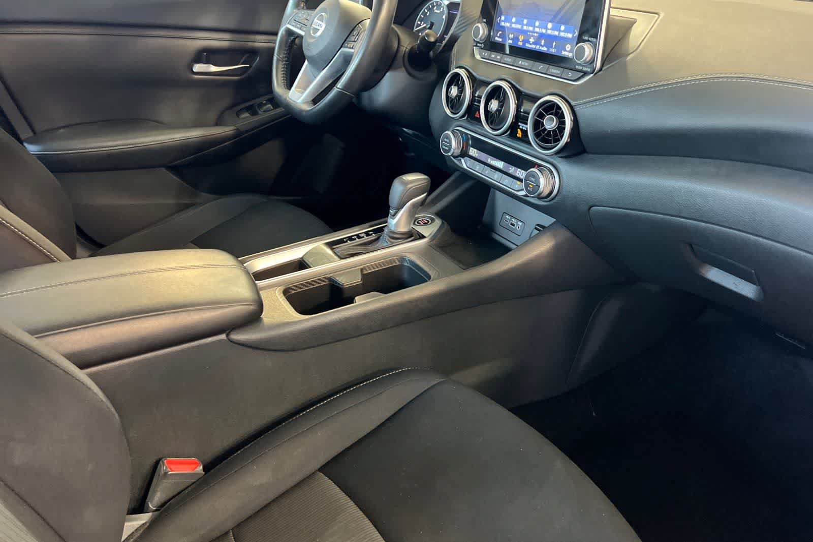 Used 2021 Nissan Sentra SV FWD image 17