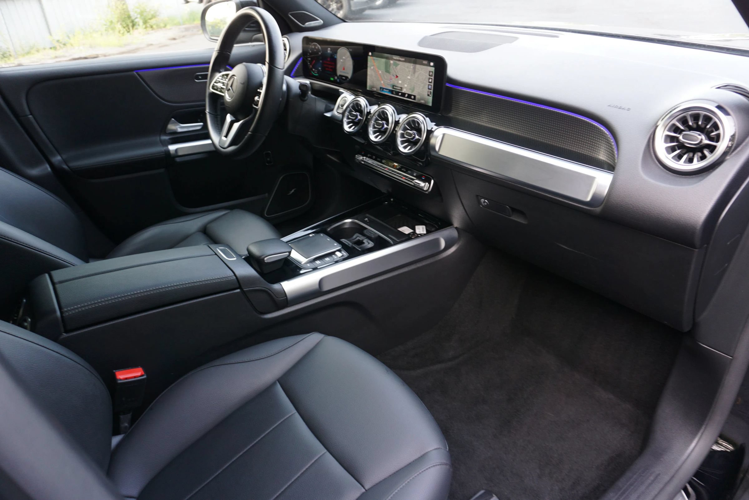 Used 2022 Mercedes-Benz EQB 350 4MATIC w/ Pinnacle Package image 16