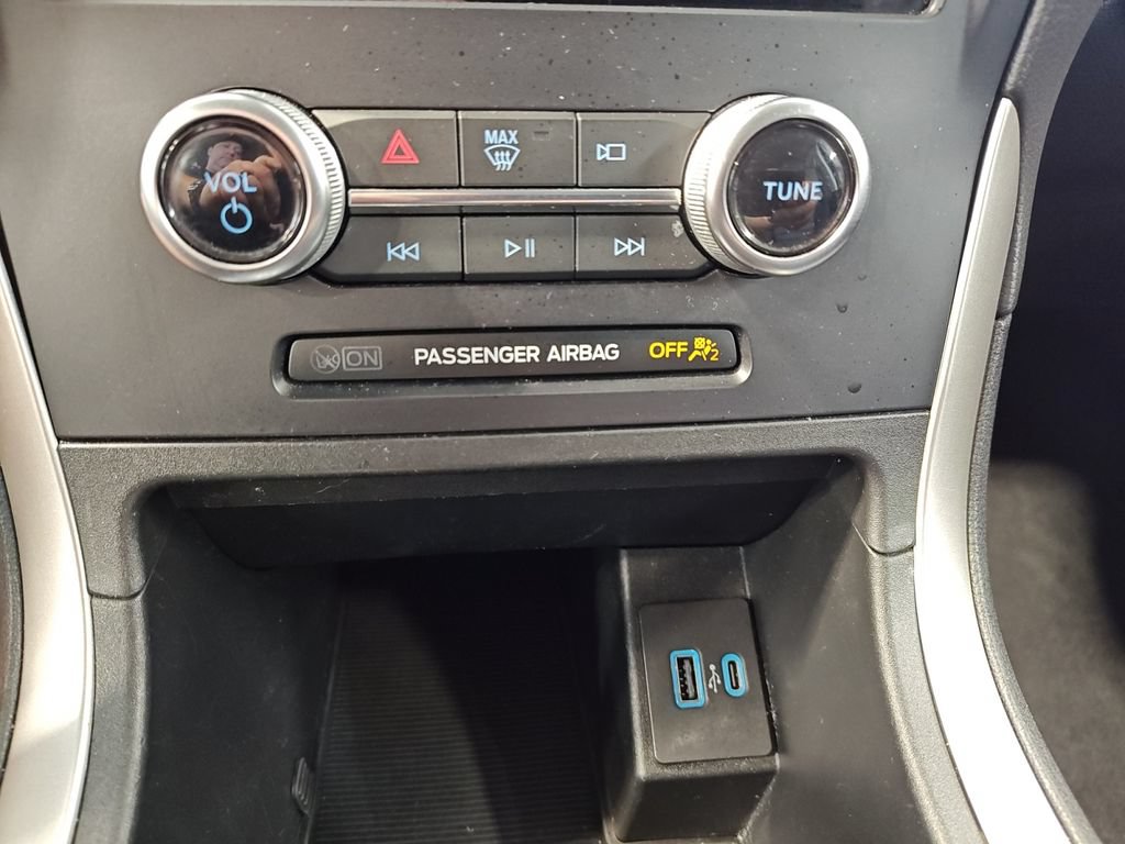 Used 2024 Ford Edge SEL AWD/4WD image 24