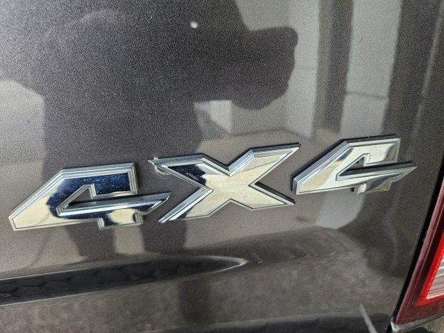 Used 2015 RAM 1500 Classic SLT AWD/4WD image 31