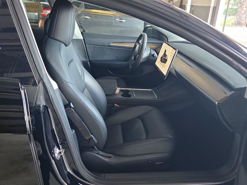 Used 2023 Tesla Model 3 Standard Range RWD image 5