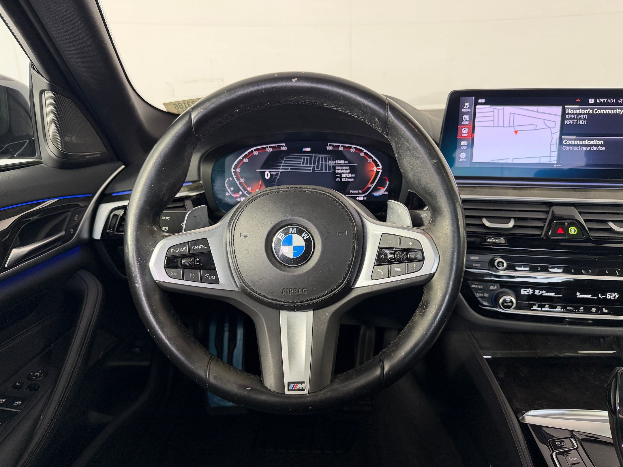 Used 2023 BMW 540i w/ M Sport Package RWD image 16