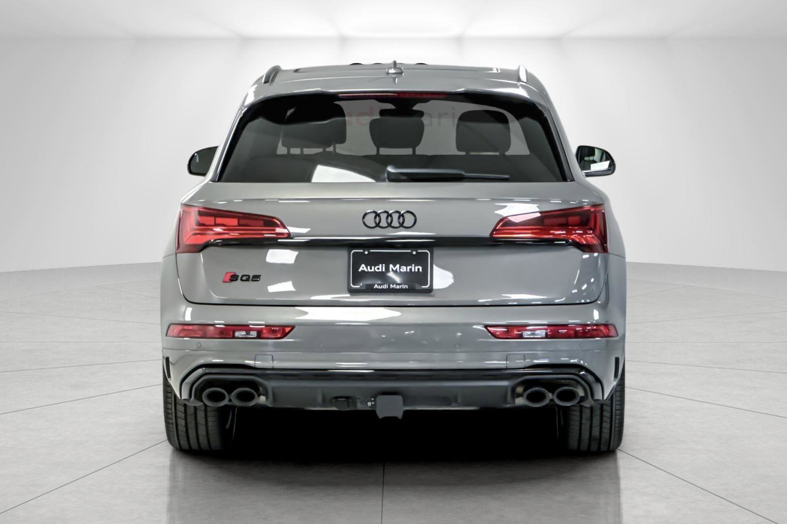Used 2023 Audi SQ5 Prestige w/ Prestige Package image 4