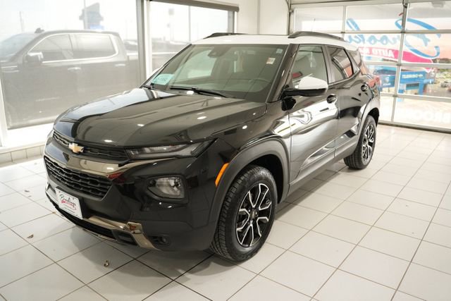 Used 2023 Chevrolet TrailBlazer ACTIV w/ Sun and Liftgate Package image 5