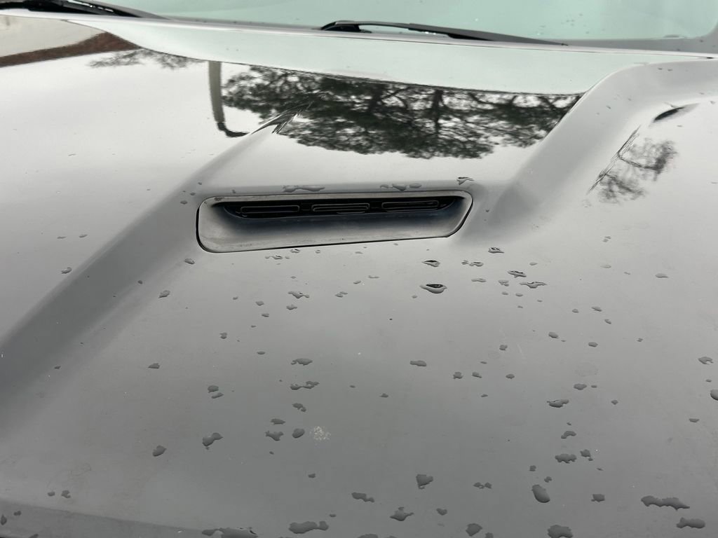 Used 2019 Dodge Challenger SXT image 12