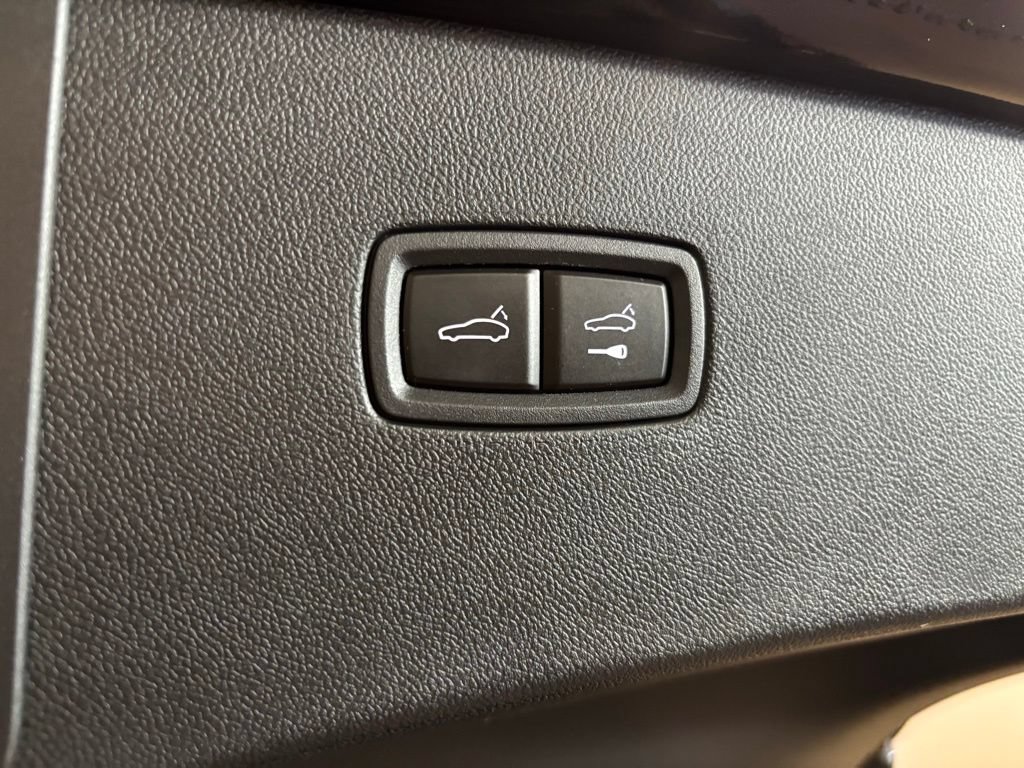 Used 2026 Porsche Cayenne Coupe AWD/4WD image 45