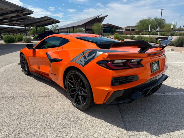 Used 2024 Chevrolet Corvette Z06 w/ Z07 Performance Package image 7
