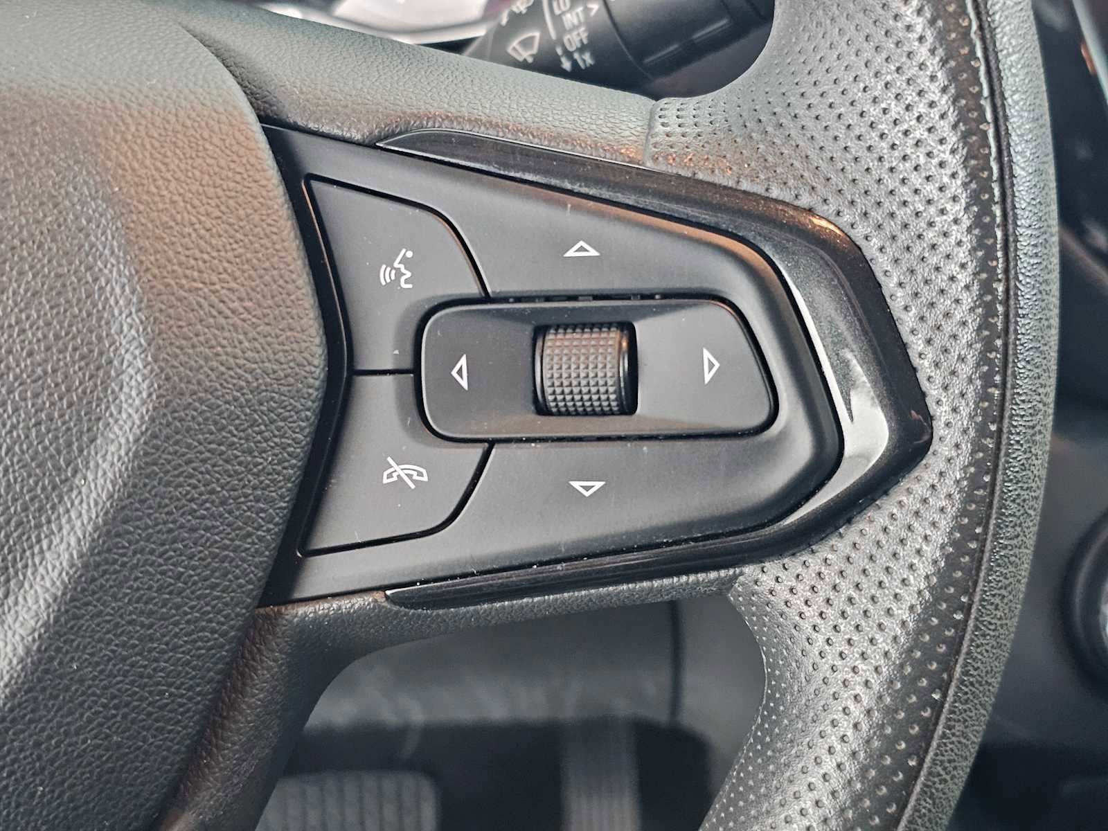 Used 2023 Chevrolet TrailBlazer LT w/ Convenience Package image 28