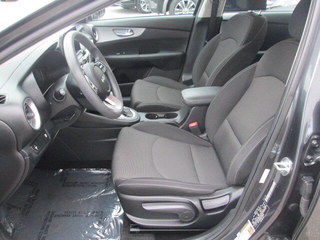 Used 2023 Kia Forte LXS FWD image 10