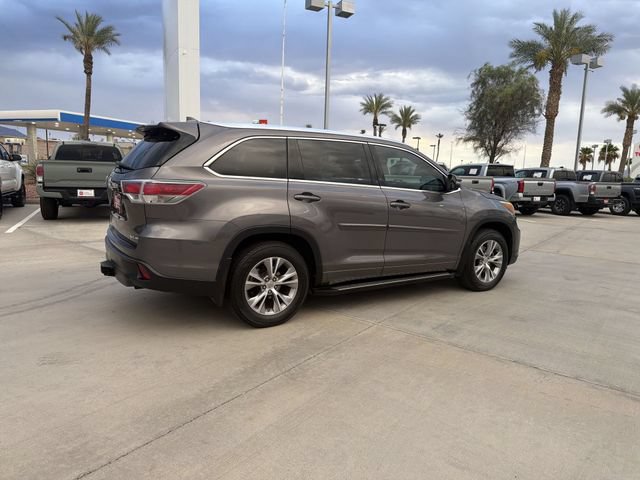 Used 2015 Toyota Highlander XLE AWD/4WD image 4