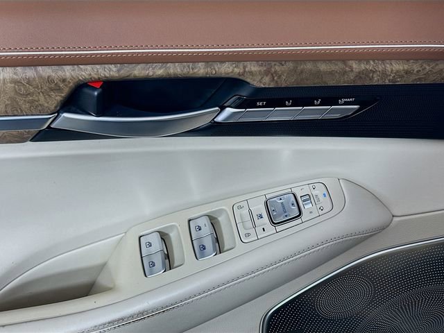 Used 2021 Genesis G90 5.0 Ultimate image 18