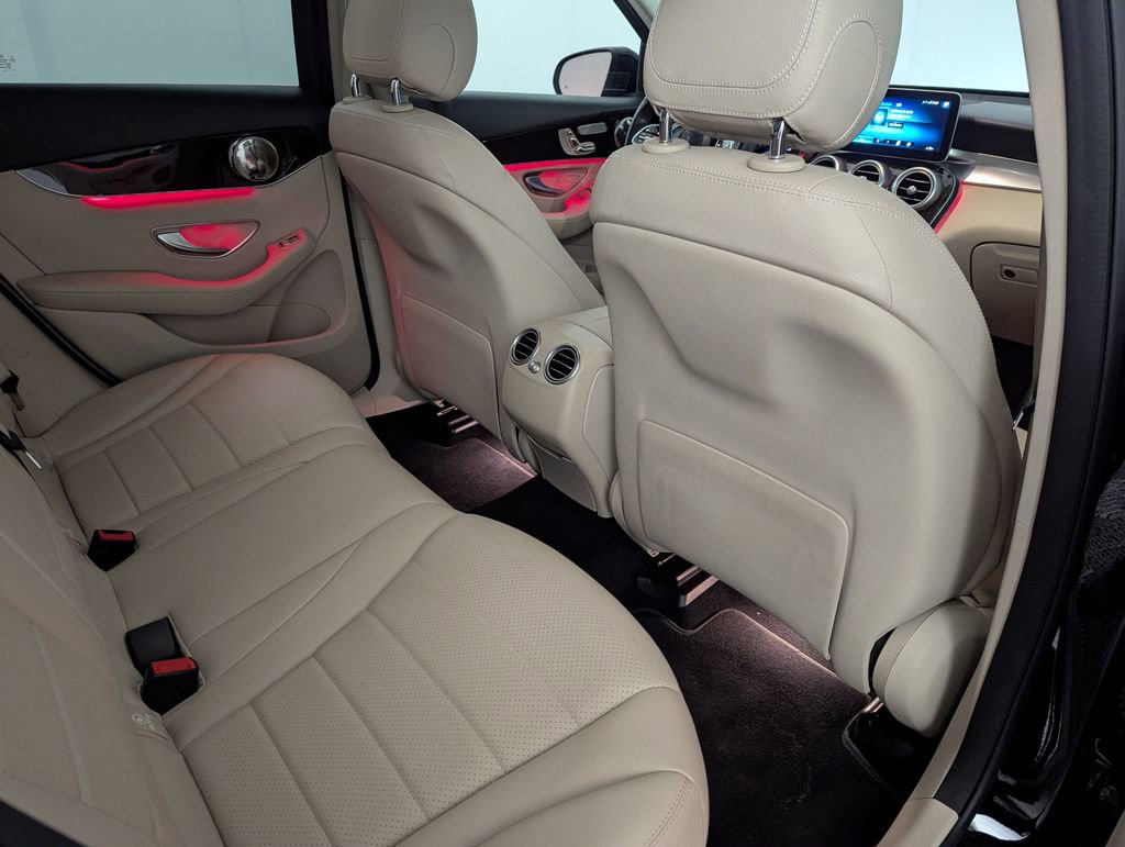 Used 2020 Mercedes-Benz GLC 300 image 33