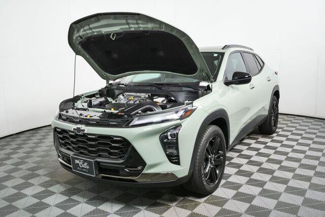 Certified 2025 Chevrolet Trax ACTIV w/ Sunroof Package FWD image 33