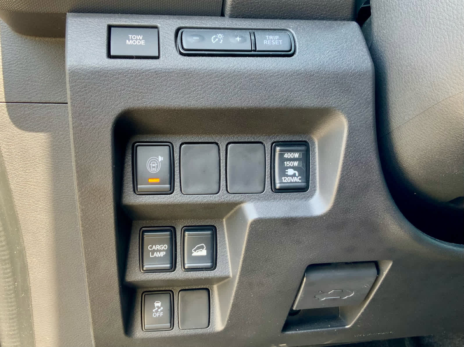 Used 2024 Nissan Frontier SL w/ Technology Package AWD/4WD image 46