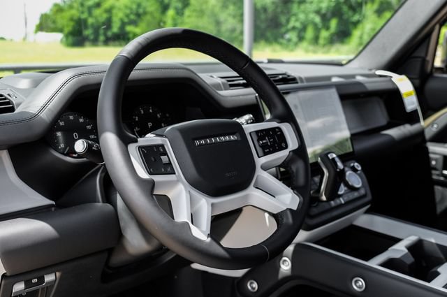 New 2026 Land Rover Defender 110 X-Dynamic SE AWD/4WD image 20