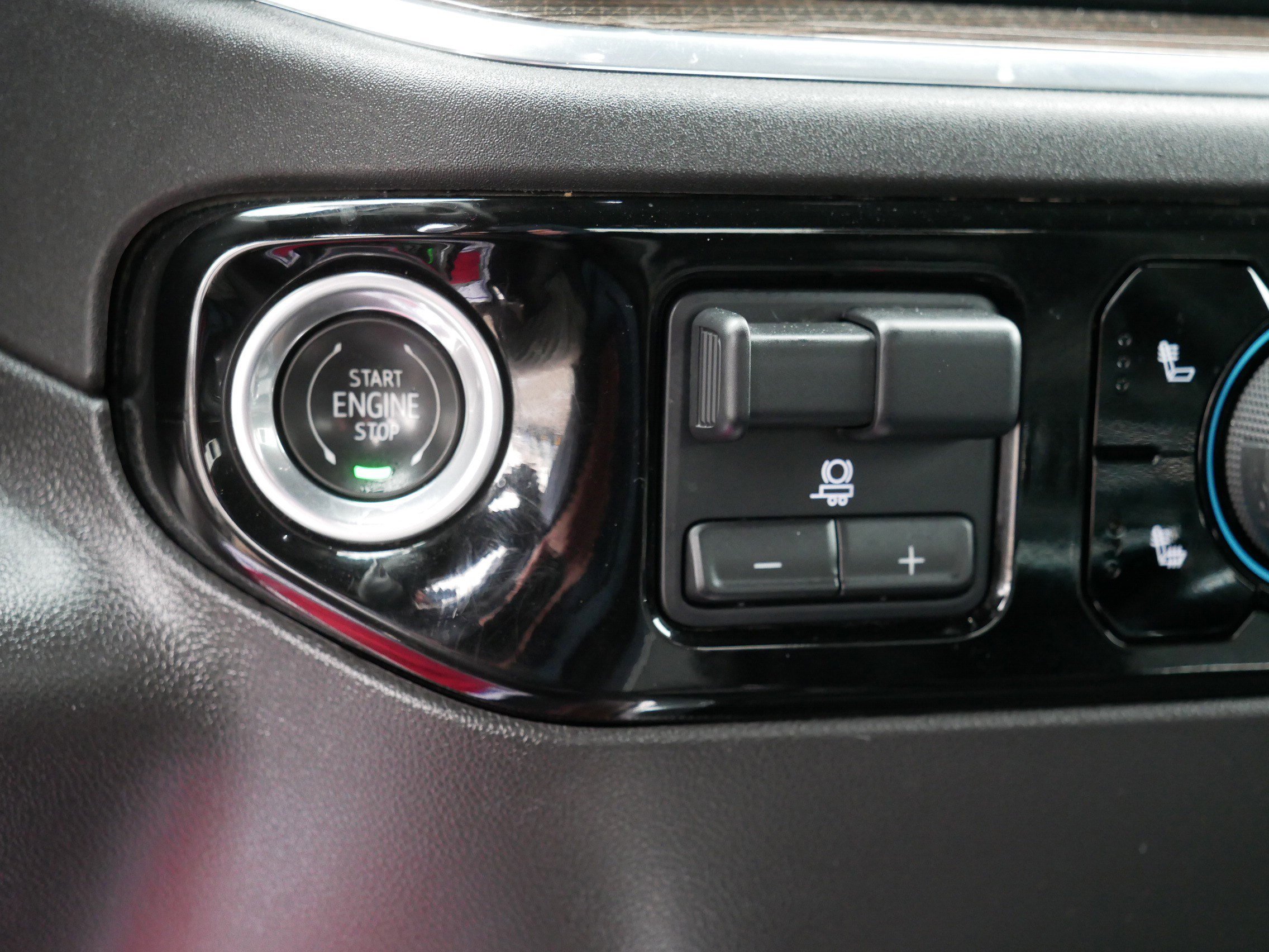 Used 2023 Chevrolet Silverado 1500 LT Trail Boss w/ Protection Package image 33