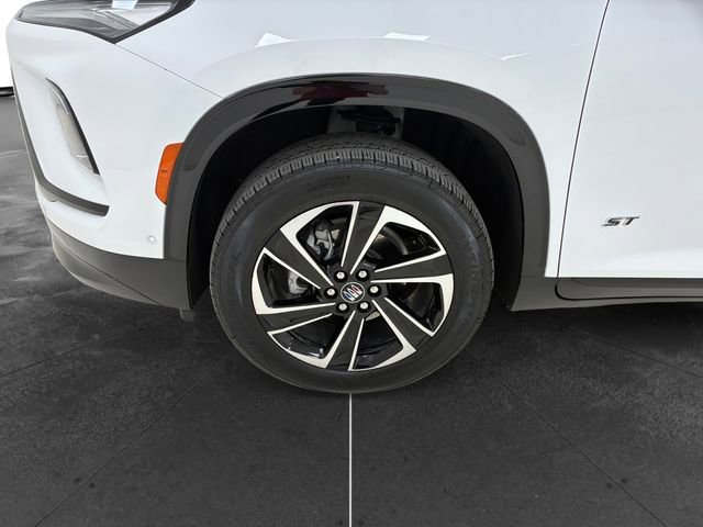 Used 2025 Buick Enclave Sport Touring w/ Super Cruise Package image 9