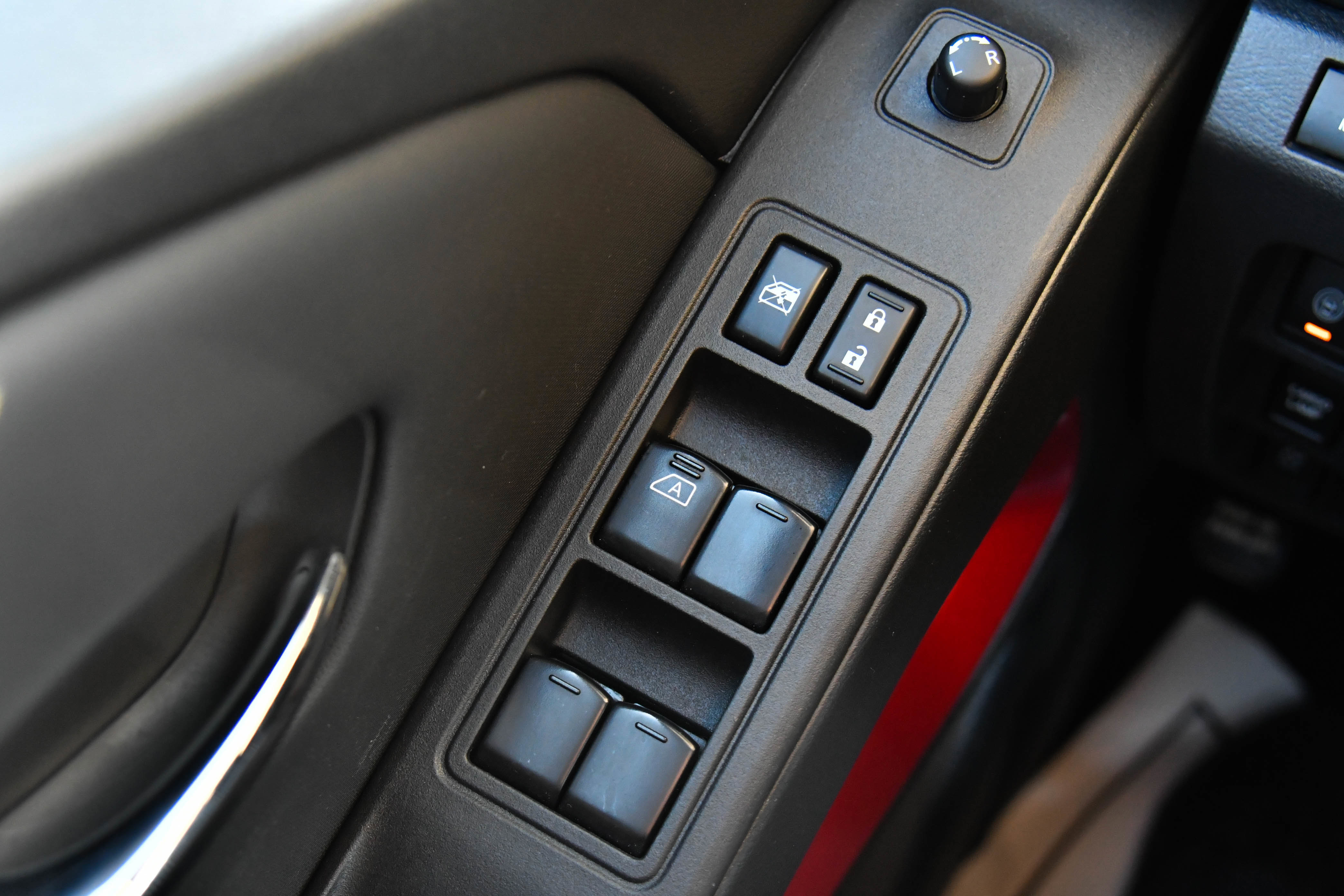 Used 2023 Nissan Frontier Pro-X w/ Technology Package image 34