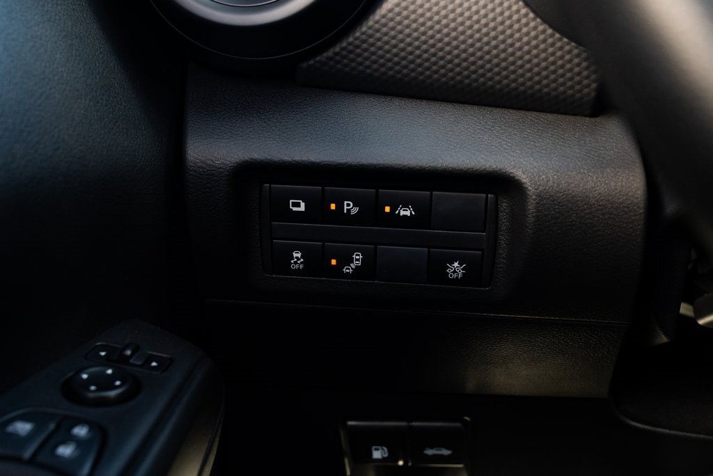 New 2025 Nissan Kicks Play S image 13