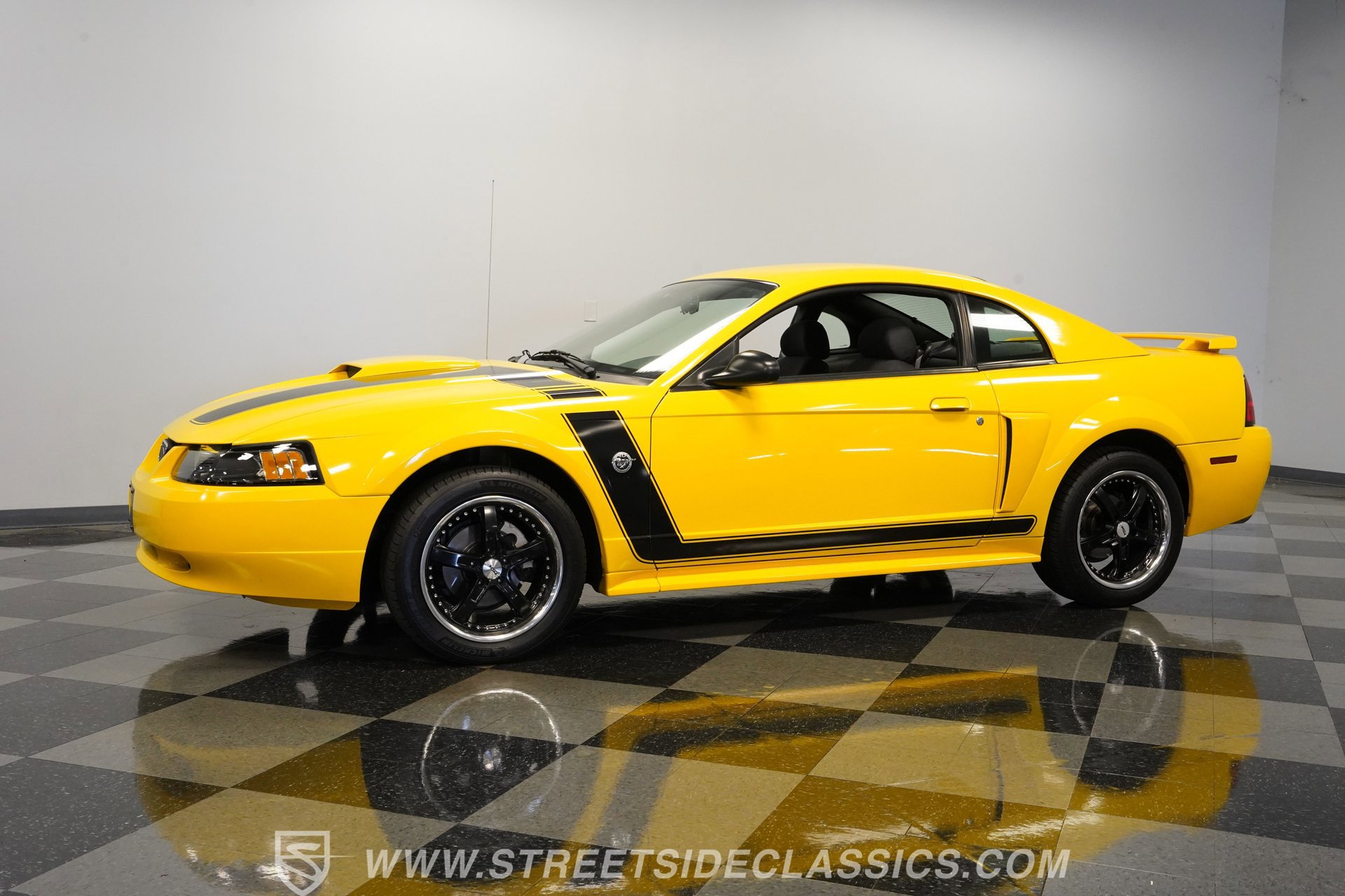 Used 2004 Ford Mustang GT RWD image 7