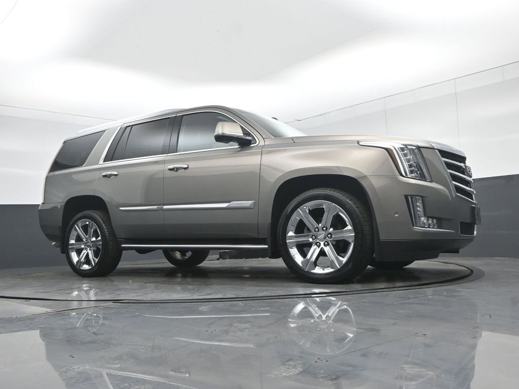 Used 2017 Cadillac Escalade Premium Luxury image 68