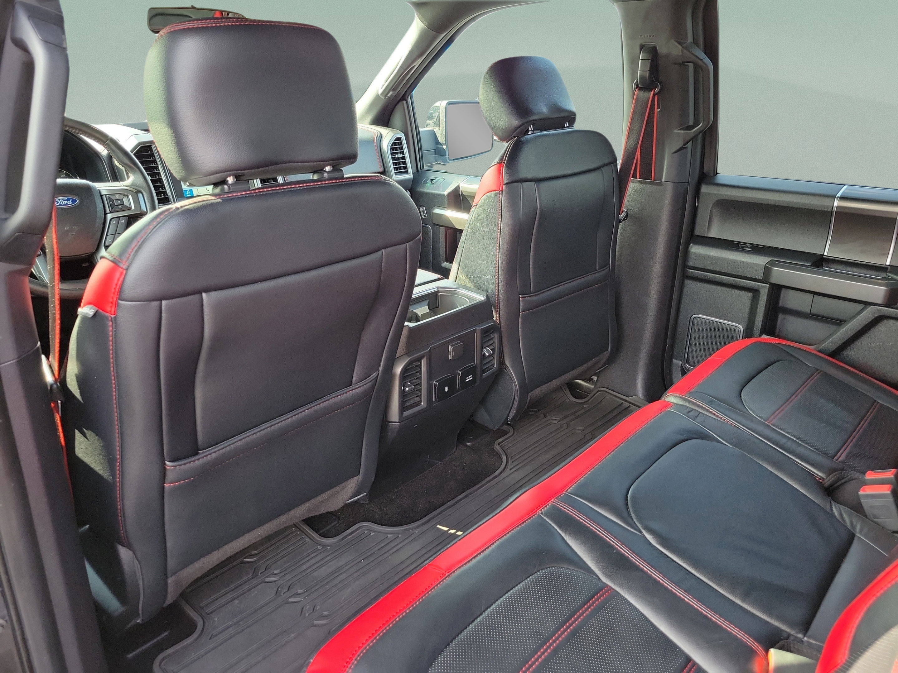Used 2018 Ford F150 Lariat AWD/4WD image 9