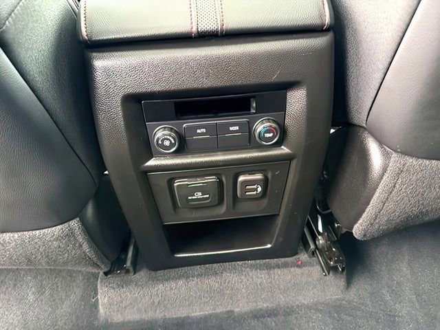 Used 2023 Chevrolet Traverse RS AWD/4WD image 28
