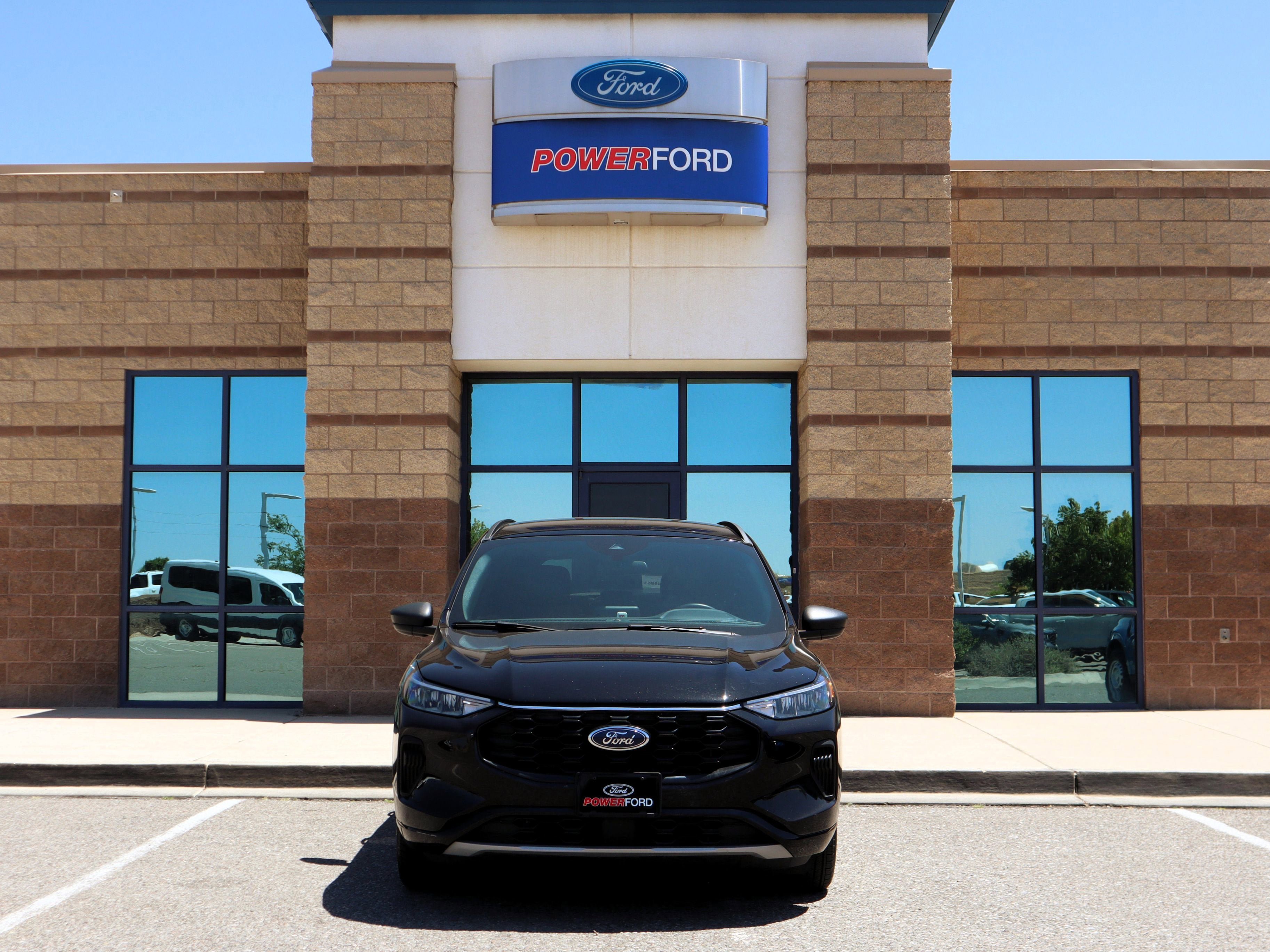 Certified 2023 Ford Escape ST-Line w/ Equipment Group 301A FWD image 3