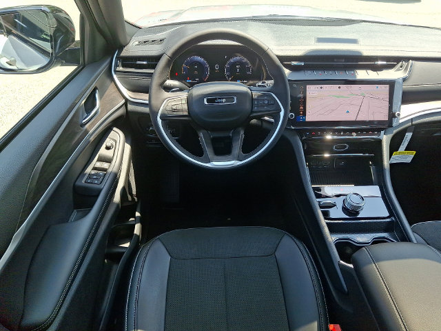 New 2026 Jeep Grand Cherokee Altitude AWD/4WD image 7
