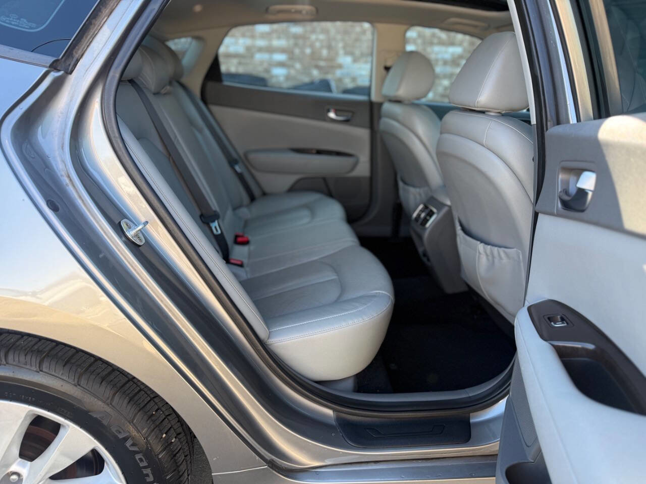 Used 2016 Kia Optima EX w/ Premium Package image 14