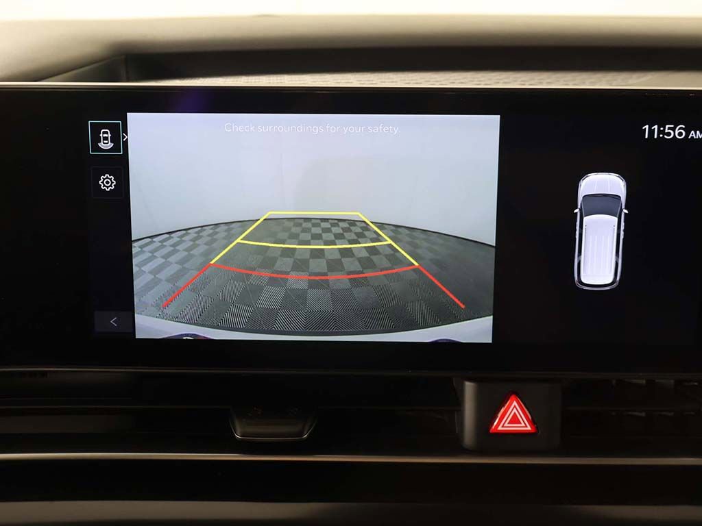 Used 2025 Kia Carnival FWD image 42