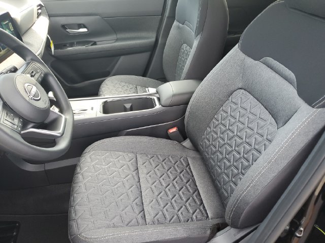 New 2027 Nissan Kicks SV AWD/4WD image 20
