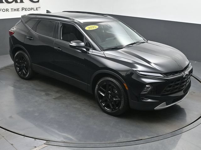 Used 2025 Chevrolet Blazer LT w/ Sound & Technology Package AWD/4WD image 52