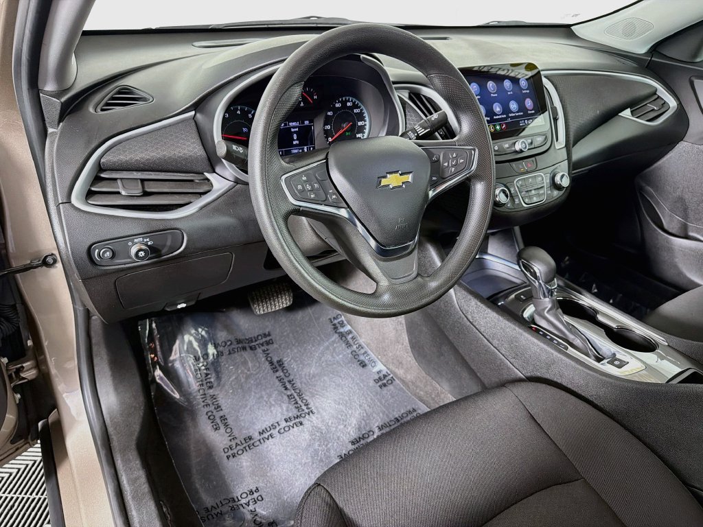 Used 2024 Chevrolet Malibu LT FWD image 9