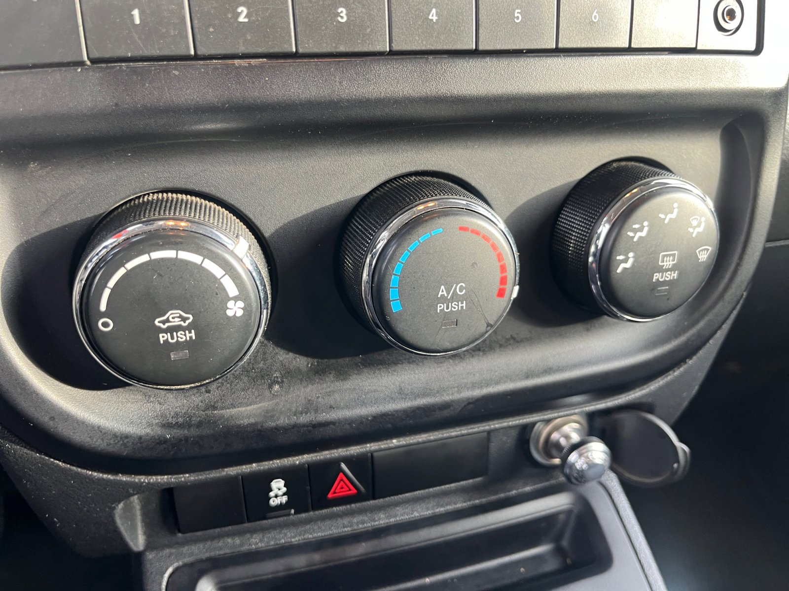 Used 2016 Jeep Patriot Sport image 26