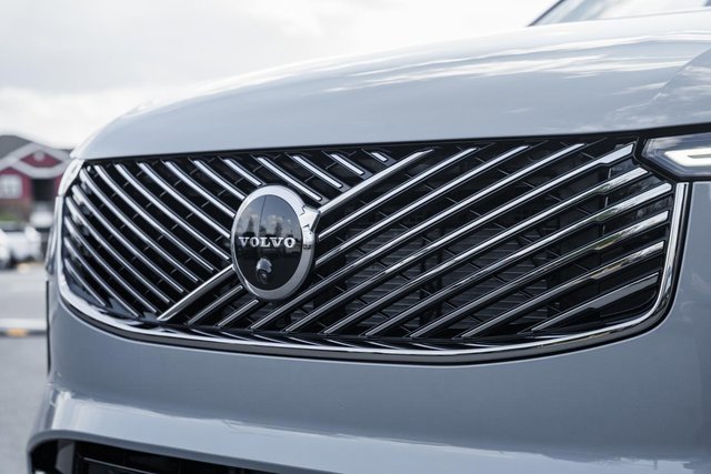 New 2026 Volvo XC90 B6 Ultra w/ Protection Package image 12