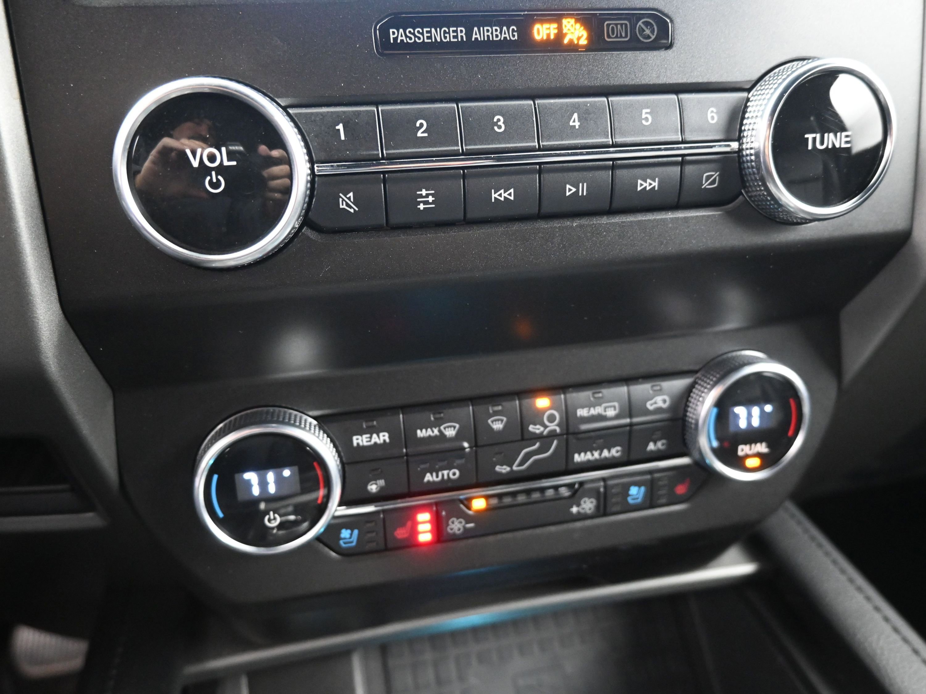 Used 2019 Ford Expedition XLT w/ Equipment Group 202A image 20