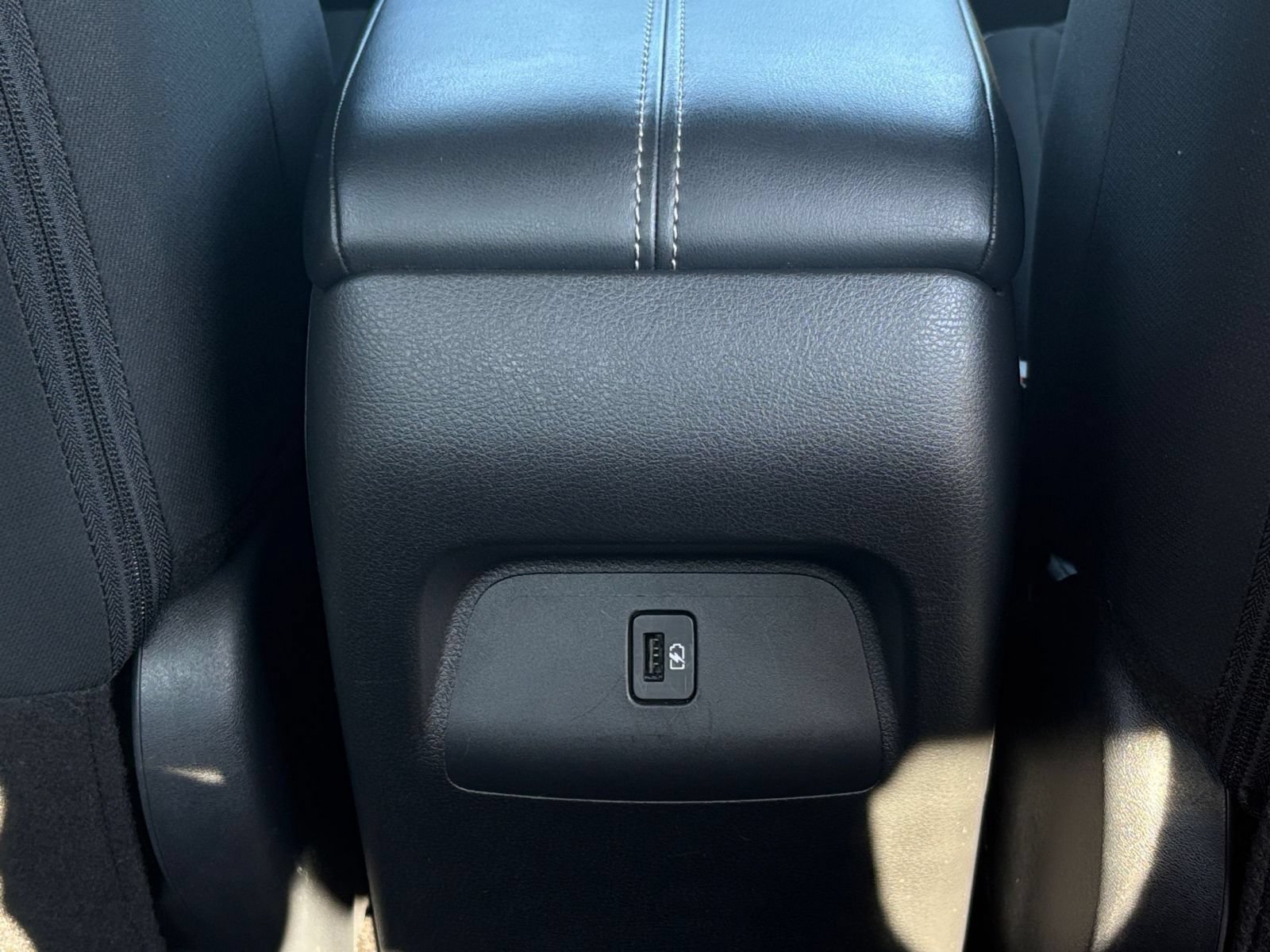 Used 2025 Nissan Sentra SV FWD image 21