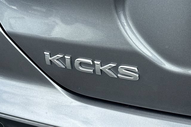 Used 2021 Nissan Kicks S FWD image 30