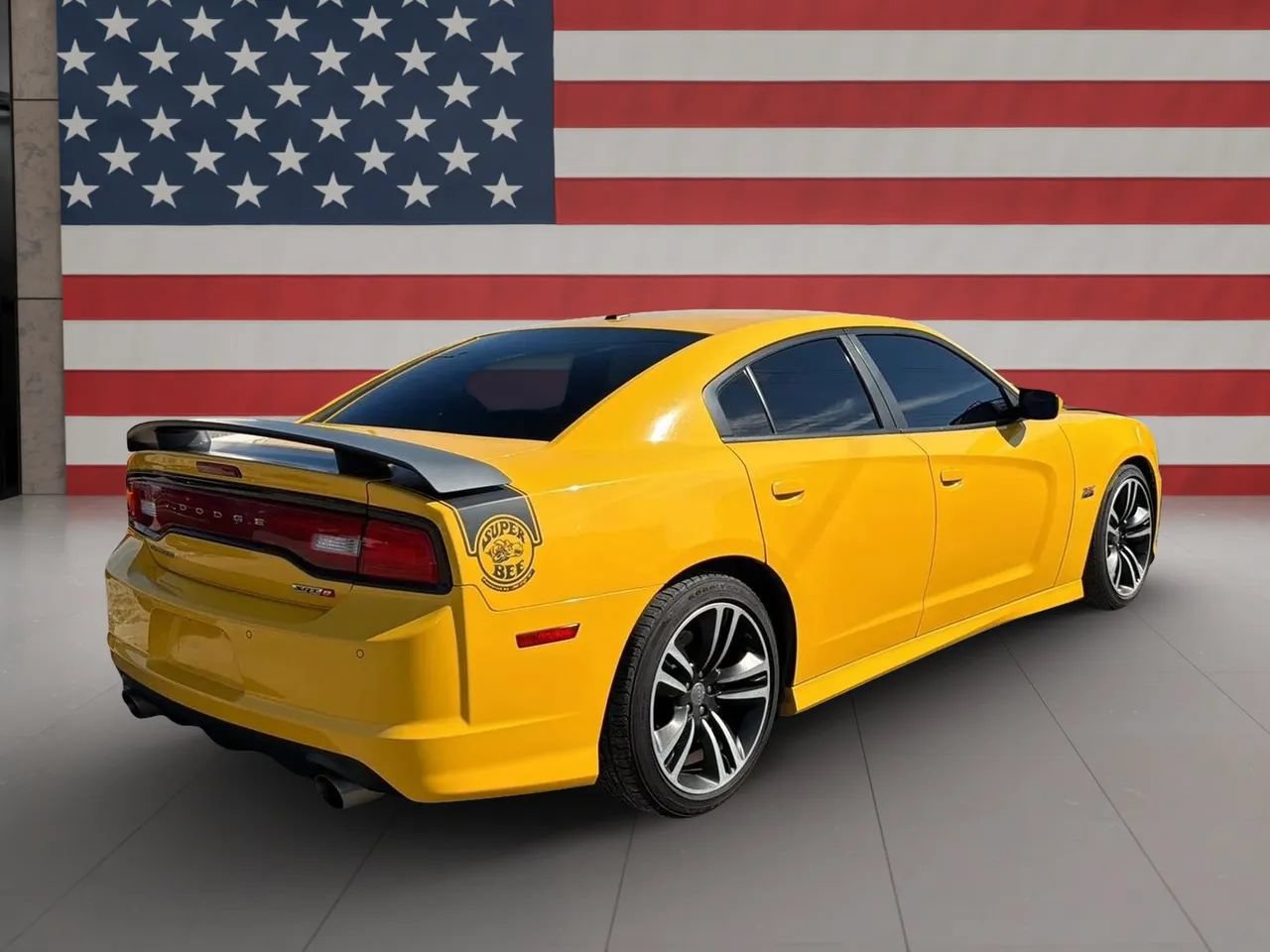 Used 2012 Dodge Charger SRT8 Super Bee w/ Driver Convenience Group II RWD image 4