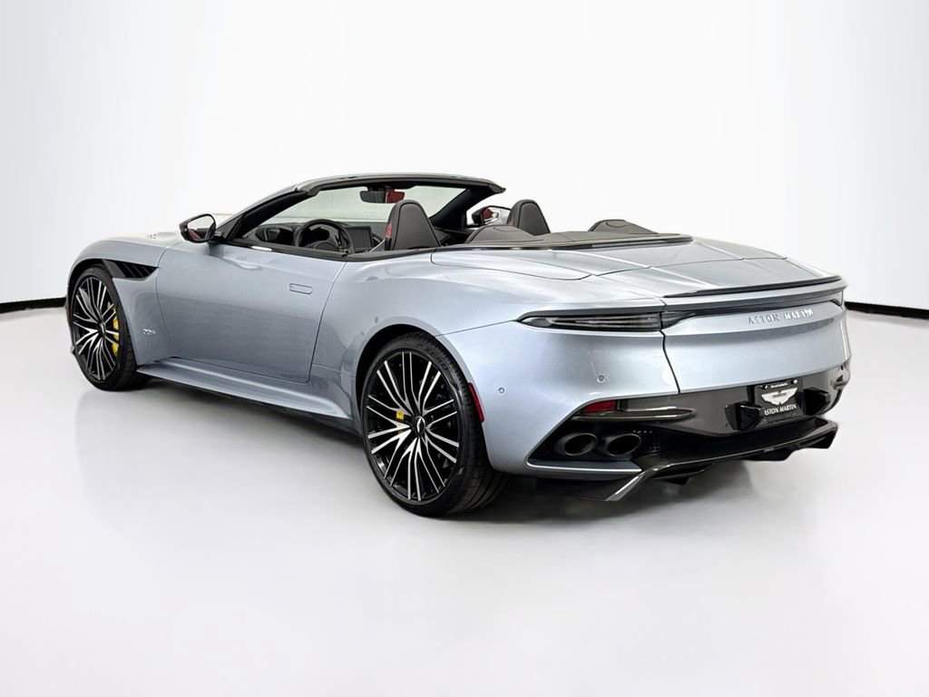 Used 2021 Aston Martin DBS Superleggera Volante image 7