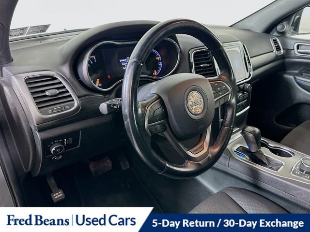 Used 2020 Jeep Grand Cherokee Laredo image 10