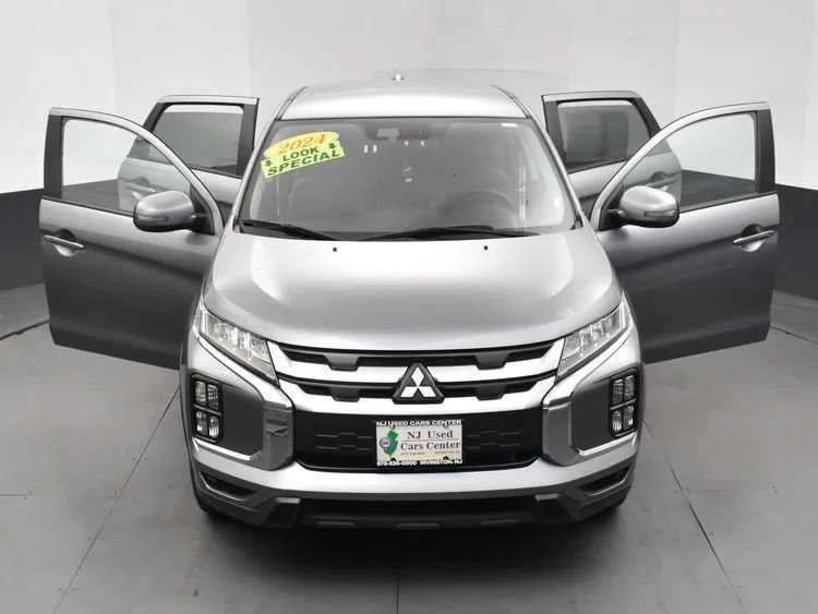 Used 2024 Mitsubishi Outlander Sport SE AWD/4WD image 10