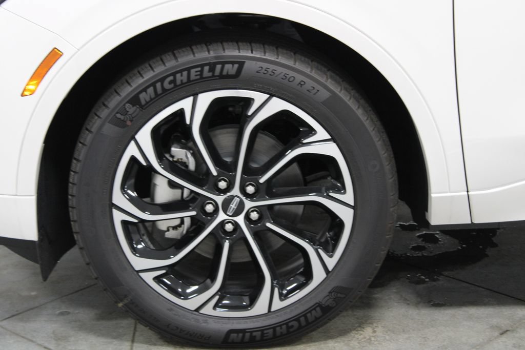 New 2026 Lincoln Nautilus Reserve AWD/4WD image 17