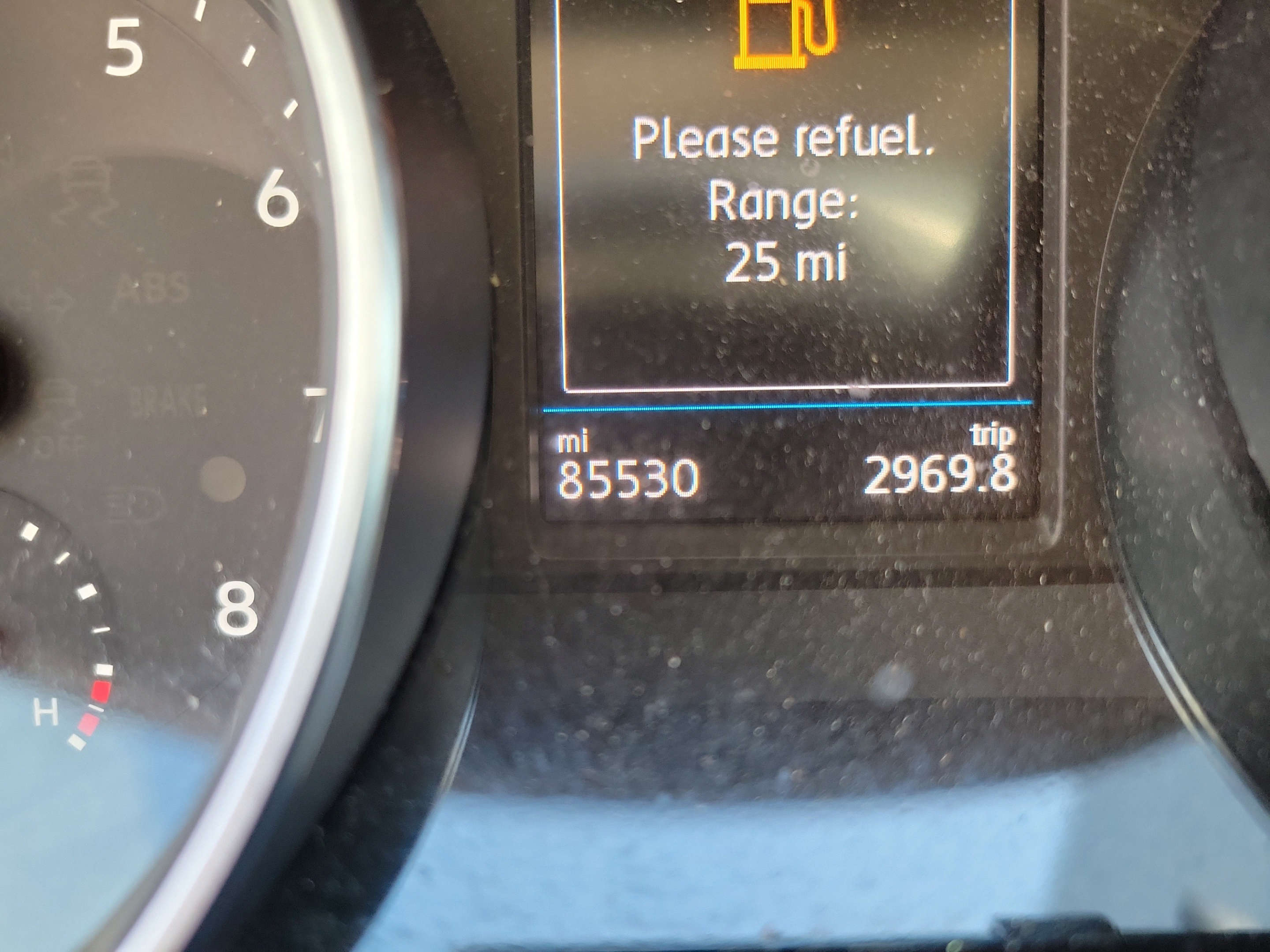 Used 2018 Volkswagen Tiguan SE w/ Panoramic Sunroof Package FWD image 17