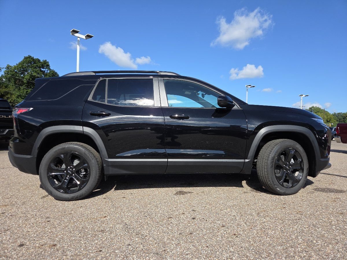 New 2027 Chevrolet Equinox LT w/ Midnight Edition FWD image 21