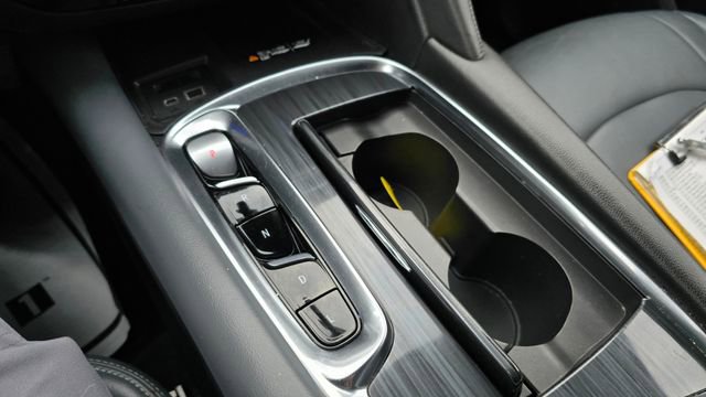 Used 2024 Buick Enclave Premium image 21